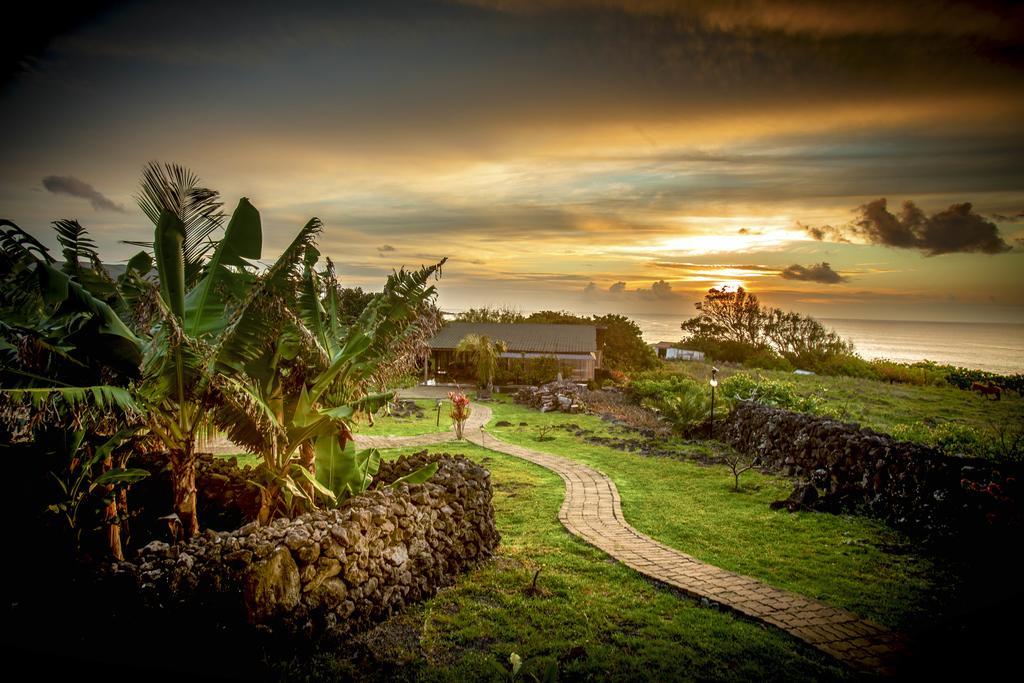 Pikera Uri Eco Lodge Hanga Roa Buitenkant foto